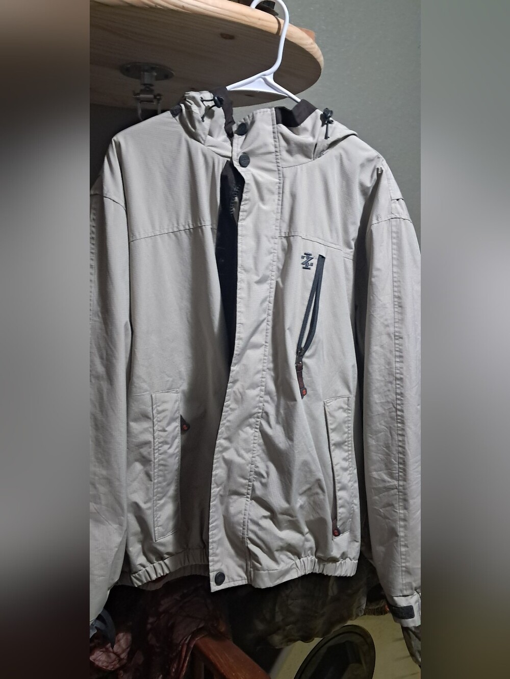 Izod Men's Beige Hooded Rain Jacket